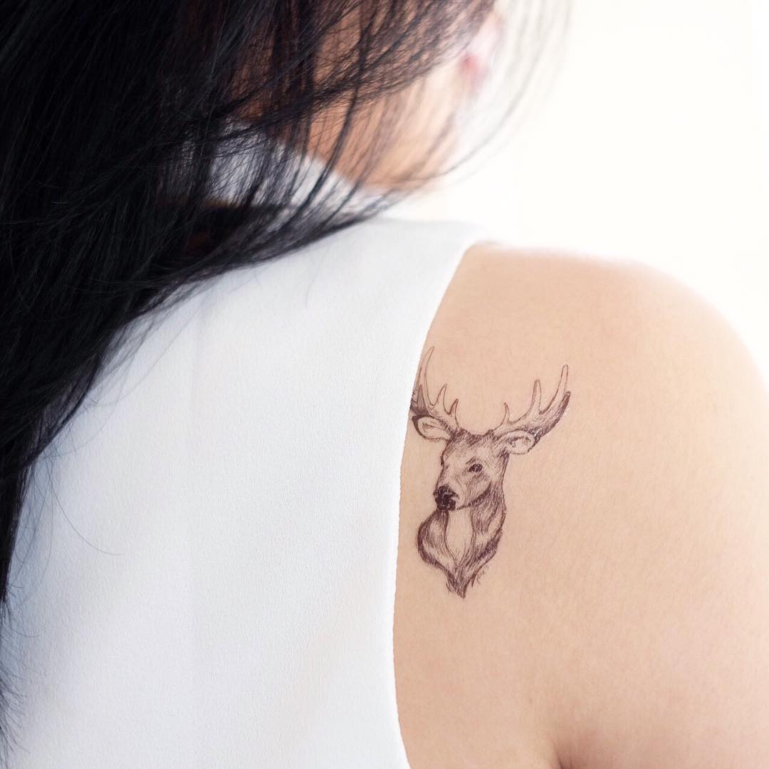 small-stag-temporary-tattoo-for-shoulder - 20 Cool Temporary Tattoos You Love to Get